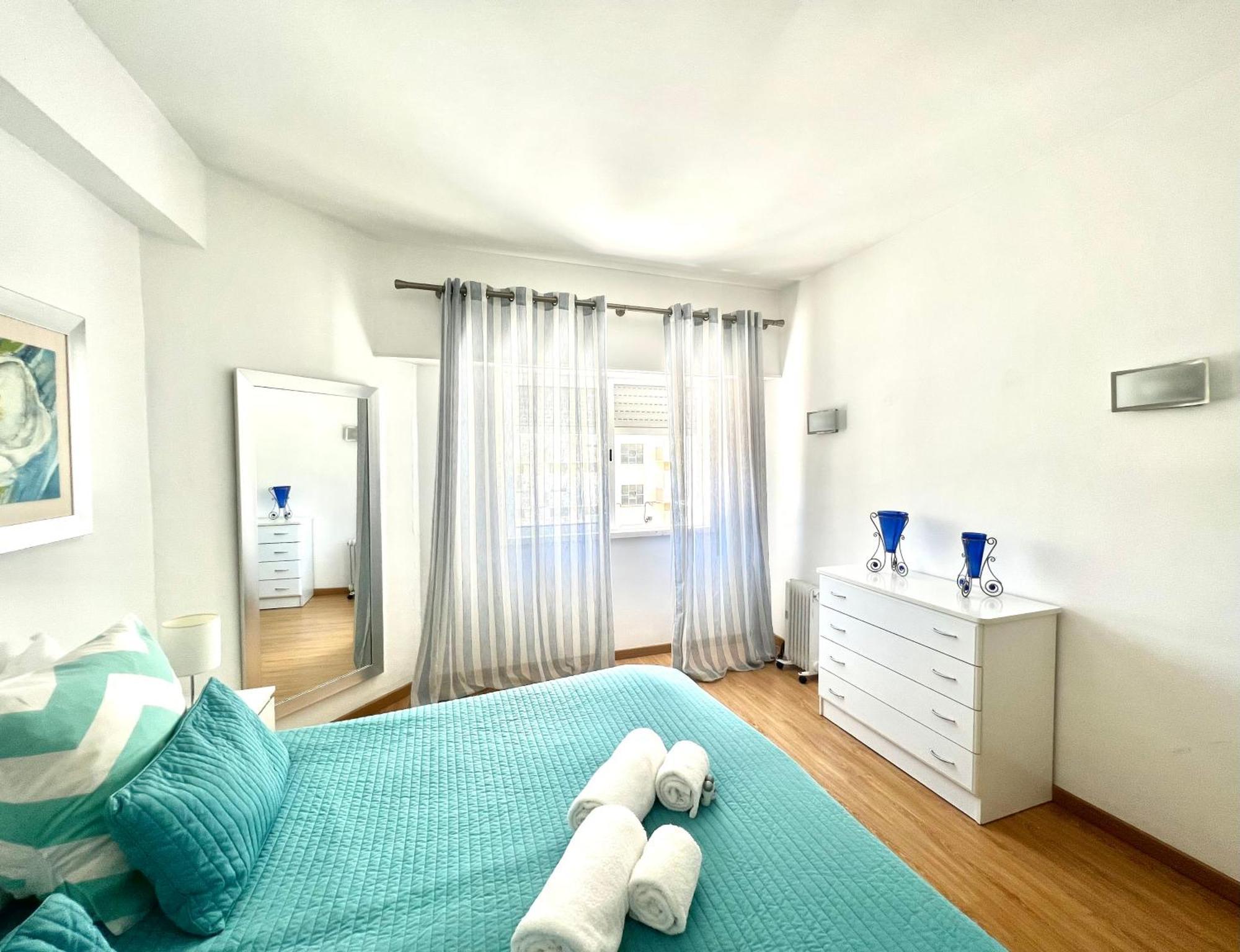 Torre 20 - Near The Beach - Quarteira Bagian luar foto
